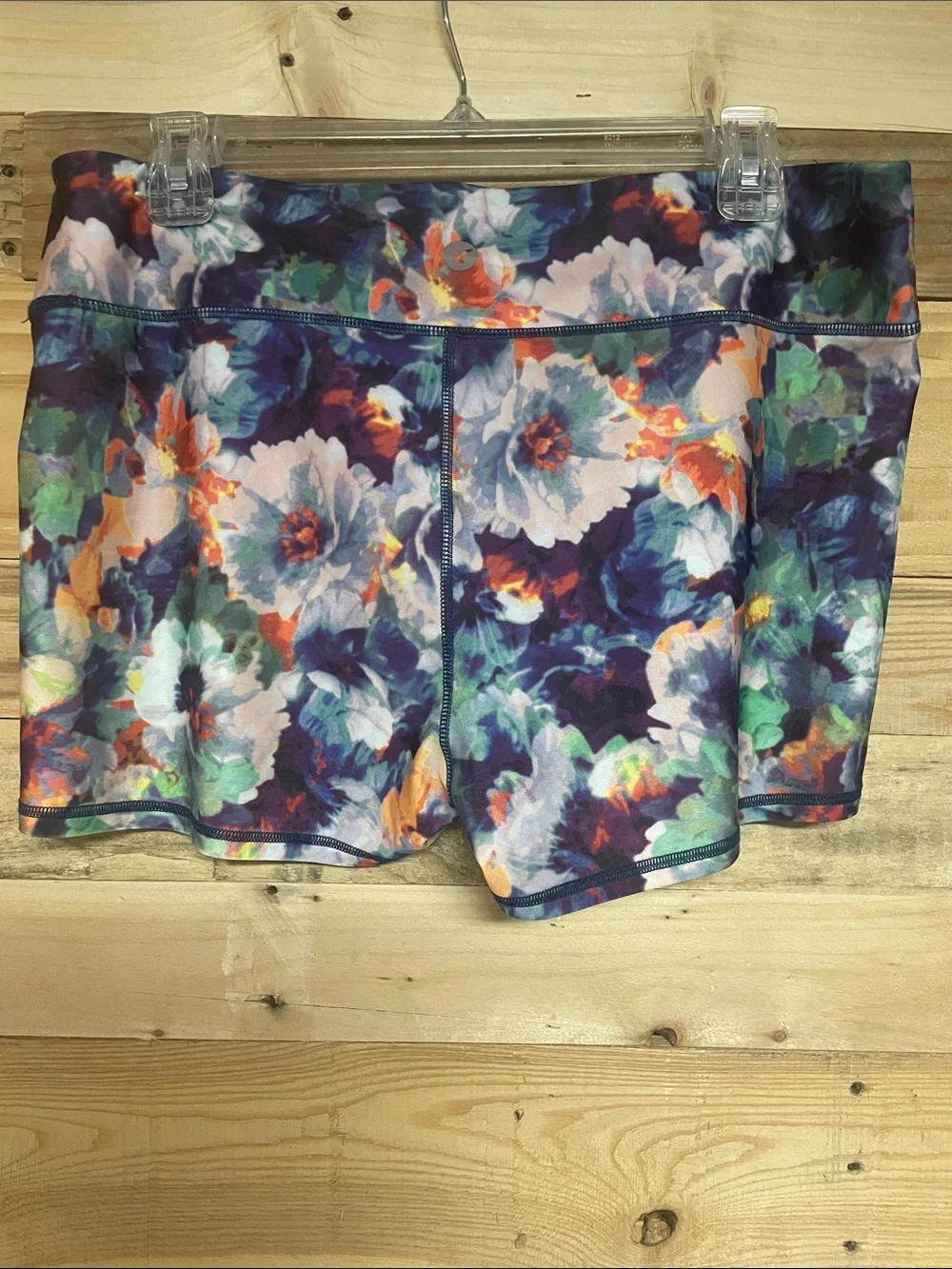 size XL floral 2” inseam American Eagle workout shorts